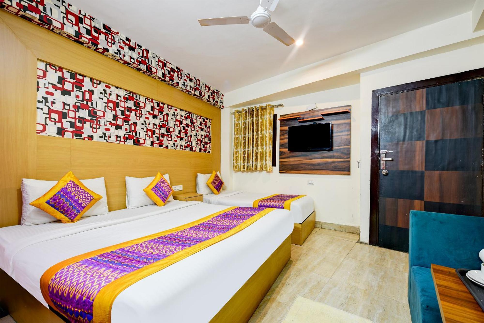 Hotel Sky View At Airport Nuova Delhi Esterno foto