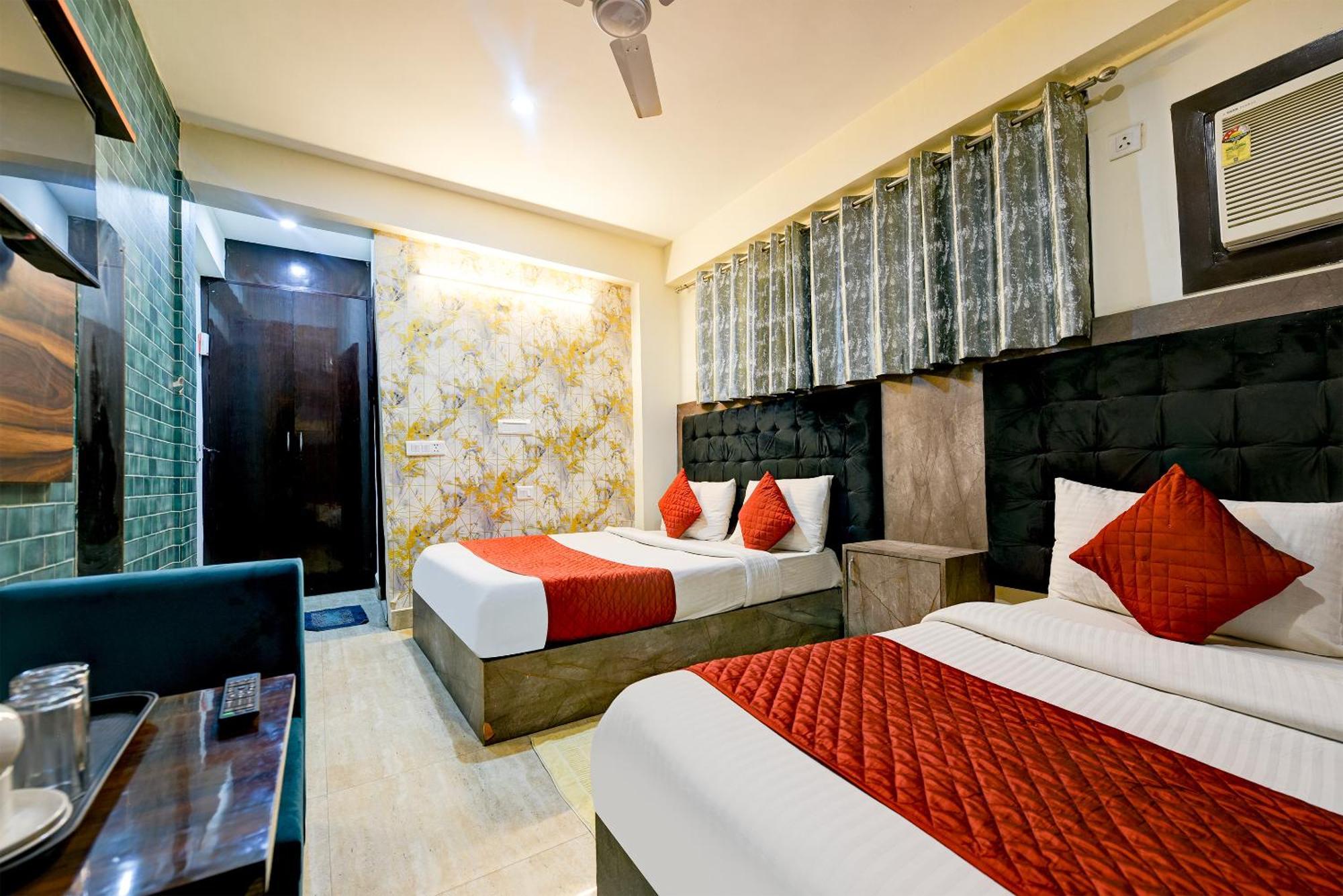 Hotel Sky View At Airport Nuova Delhi Esterno foto